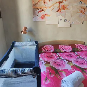 https://pantaleone-holiday-house.catania-hotels.net