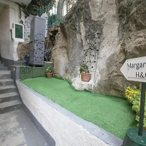 Margherita , Sanremo Italia