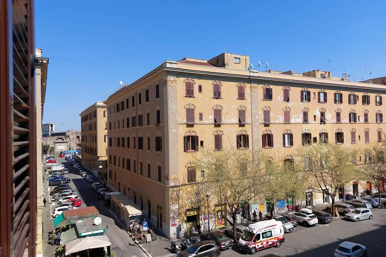 ローマLuxury Domus Amadoraアパートメント イタリア